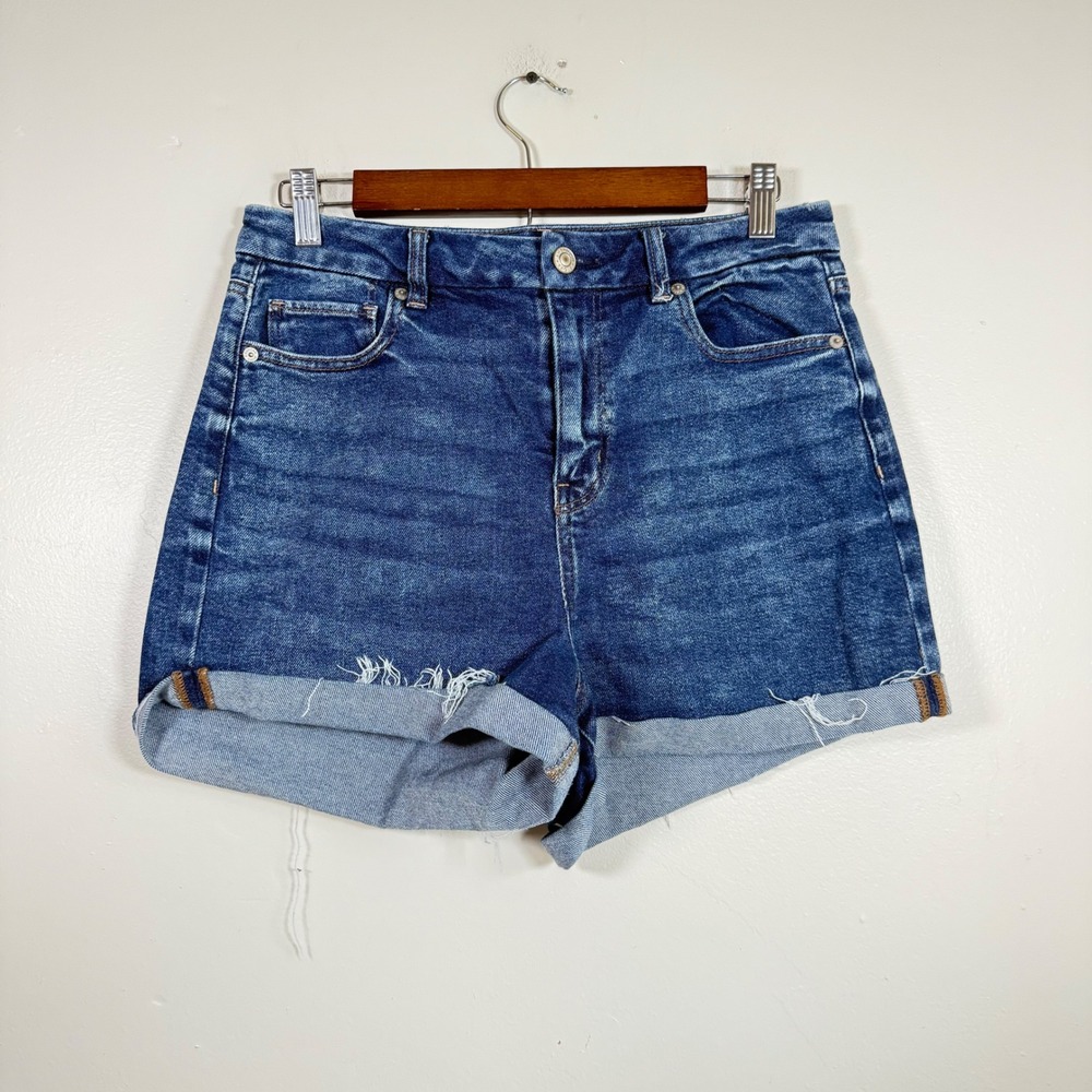 American Eagle Curvy Mom High Rise Raw Hem Denim Shorts Size 8 Blue